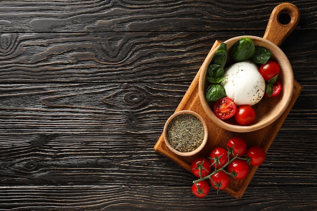 Ingrediente proaspete pe masă